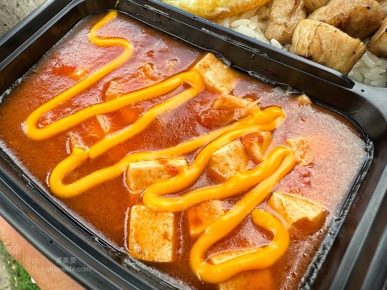 創意燴飯餐盒,舒肥肉品+獨家七種自製醬料,健康美味外帶外送新選擇!