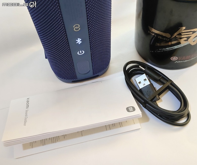 Xiaomi Sound Outdoor 簡單開箱|便宜的喇叭也有令人驚喜的聲音