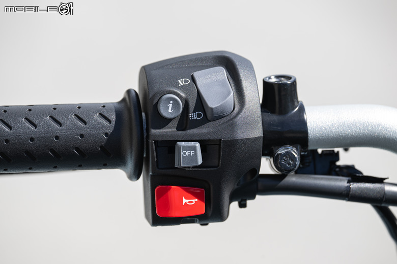 Triumph Speed400 試駕報告 | 動力飽滿、輕巧無壓力的日常坐騎！