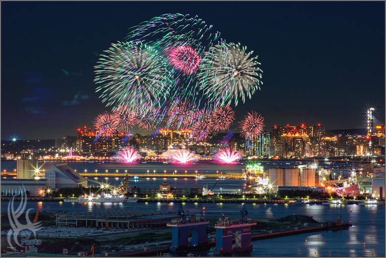 2025淡水漁人碼頭仲夏繽紛樂煙火秀．三部曲《情人之橋》