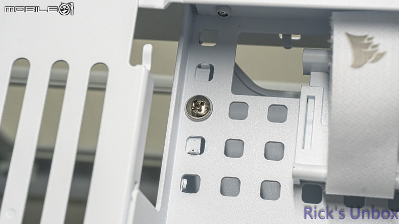 【開箱】高模組化頂級中塔機殼 | CORSAIR FRAME 5000D RS ARGB WHITE