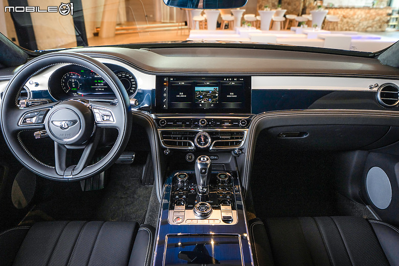 【採訪】Bentley Continental GT/GTC、Flying Spur新油電動力駕到,Azure車型同步到來!