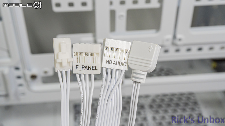 【開箱】高模組化頂級中塔機殼 | CORSAIR FRAME 5000D RS ARGB WHITE