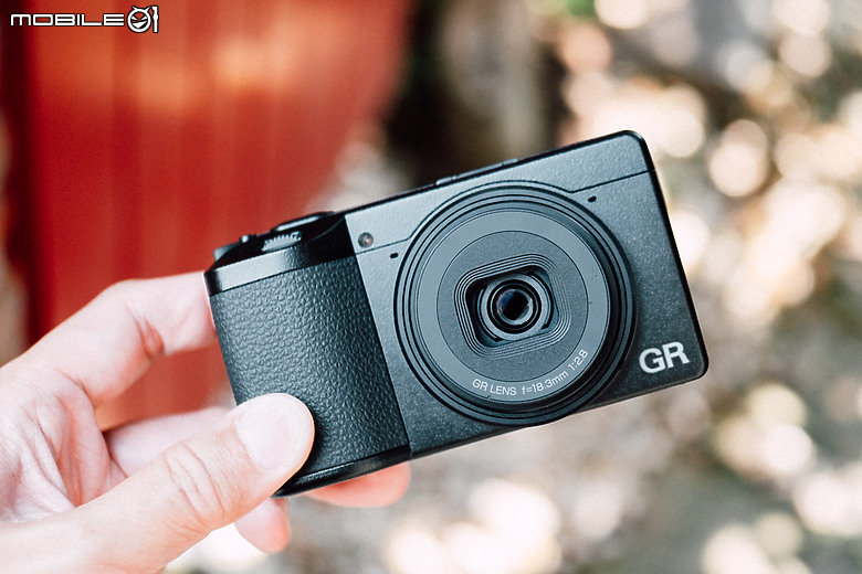 RICOH GR IV 初步體驗｜七年等待、街拍神器再進化！