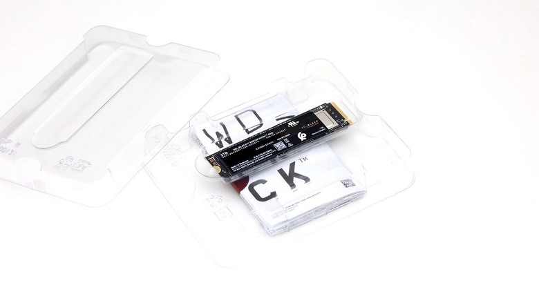WD_BLACK 首款 PCIe Gen5 SSD，旗艦 SN8100 效能實測