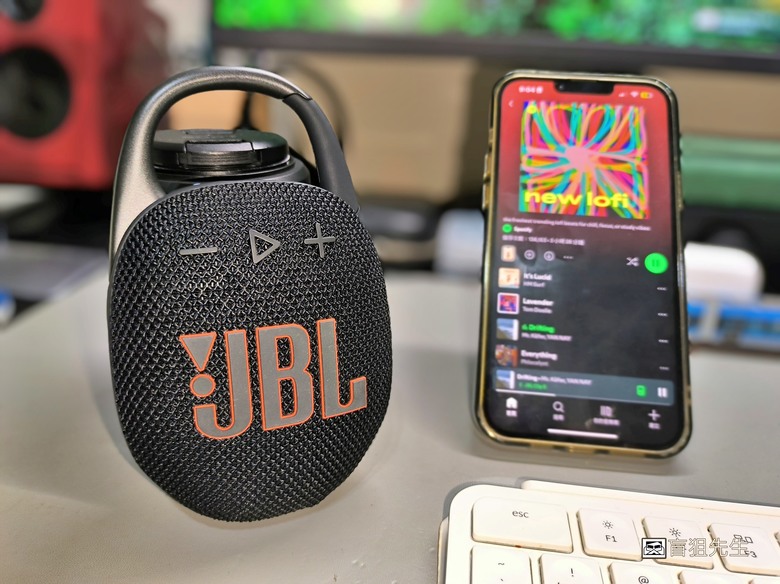 【盲狙先生傳98】JBL CLIP 5 加入好市多專賣! | 可攜式防水藍牙喇叭再進化!機身更堅固、音質更清晰、推力更強、支援App設定!