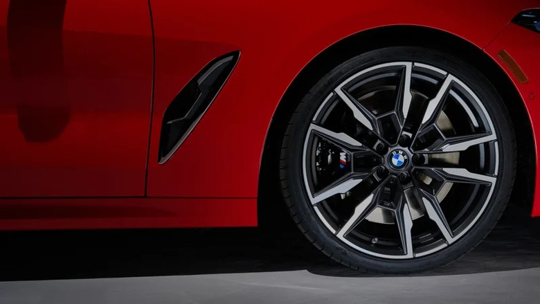 BMW發表M850i Edition M Heritage,以經典元素向市場告別!