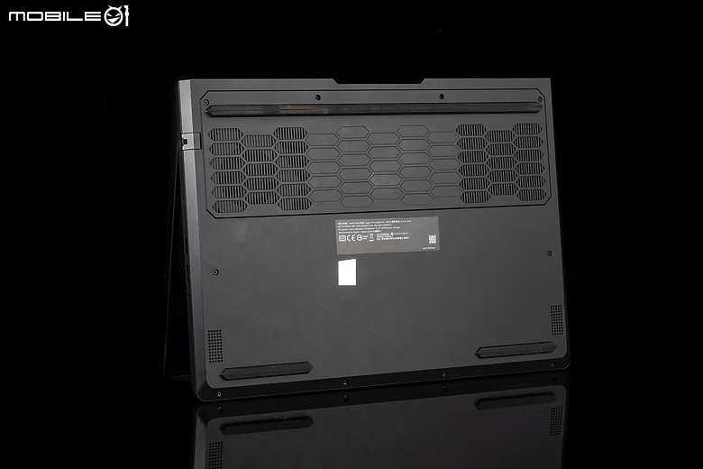 Lenovo Legion Pro 5i (Gen10) 體驗｜裡外全面進化，RTX 5070 Ti 電競新戰力！