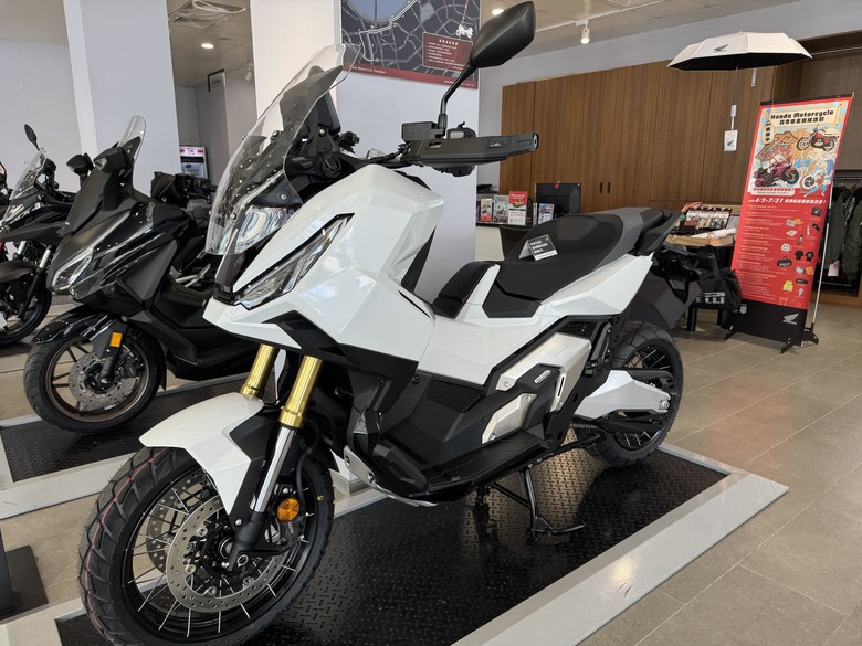 喜迎2025 X-ADV