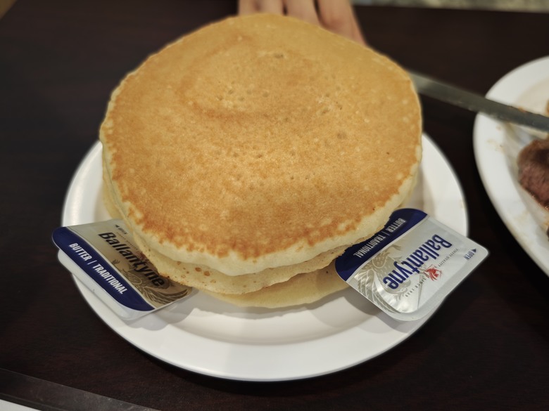十年未見的五天四夜關島行 - Day2 Eggs n' Thing / Micronesia Mall / Villiage of Donki (全球最大唐吉軻德) / Kmart