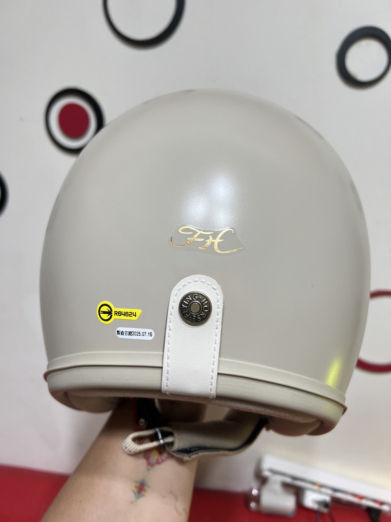 復古魂噴發！THH FH357 復古安全帽開箱｜奶茶灰 & 牛油果綠雙色入手！