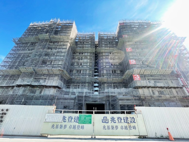 沙鹿區兆登櫻預售電梯大樓