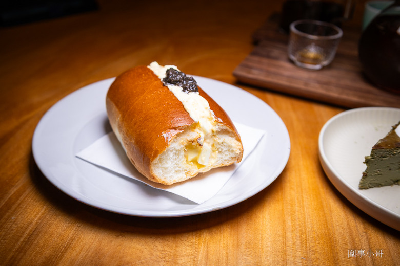 中壢咖啡廳推薦-Mukka cafe-沐卡咖啡,手沖咖啡匠心獨具,咖啡師信手拈來都是讓人回味再三的極品~有自製的美味甜點也有高質感的點心~