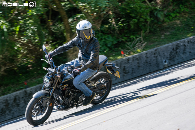 點我看大圖 HONDA CB300R試駕|回歸檔車的起點,重回單缸的懷抱!