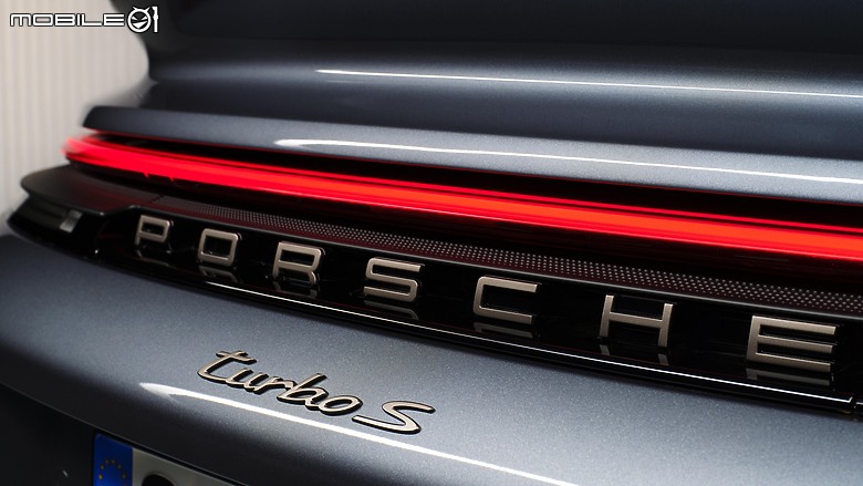 【國內新訊】Porsche 911 Turbo S 小改款亮相,T-Hybrid雙電子渦輪、2.5秒破百、台灣報價1,445萬元起!