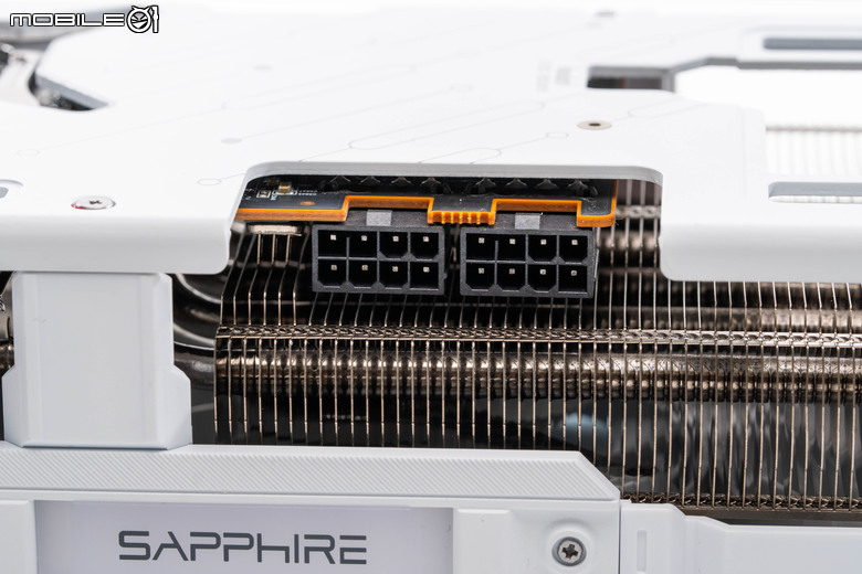 AMD Radeon RX 9070 GRE 顯示卡開箱實測 以高性價比主攻 1440p 解析度非光追遊戲市場