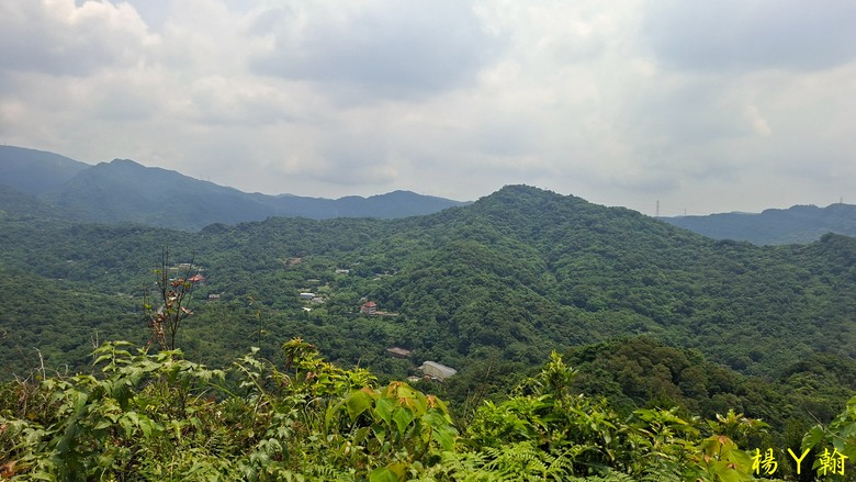 【郊山走走】汐止三山兩湖一峰+鷹石尖 環形縱走