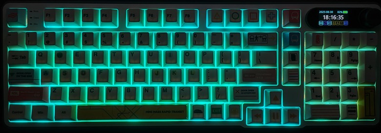 鍵盤開箱:RK(Royal Kludge) S98 98% 塑料鍵盤-新加坡地鐵主題