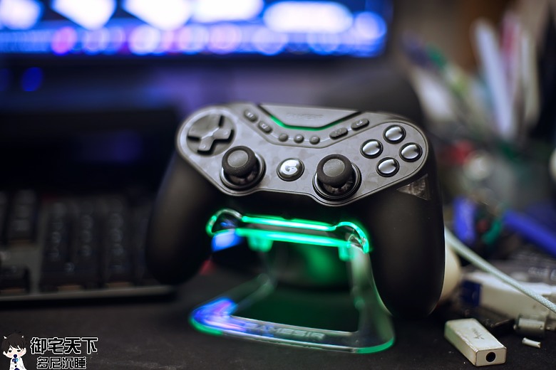 開箱｜GAMESIR 蓋世小雞 T3 PRO 九尾狐遊戲手把（套裝版） - 多平臺皆適用，滿足進階玩家暢快遊戲體驗需求！