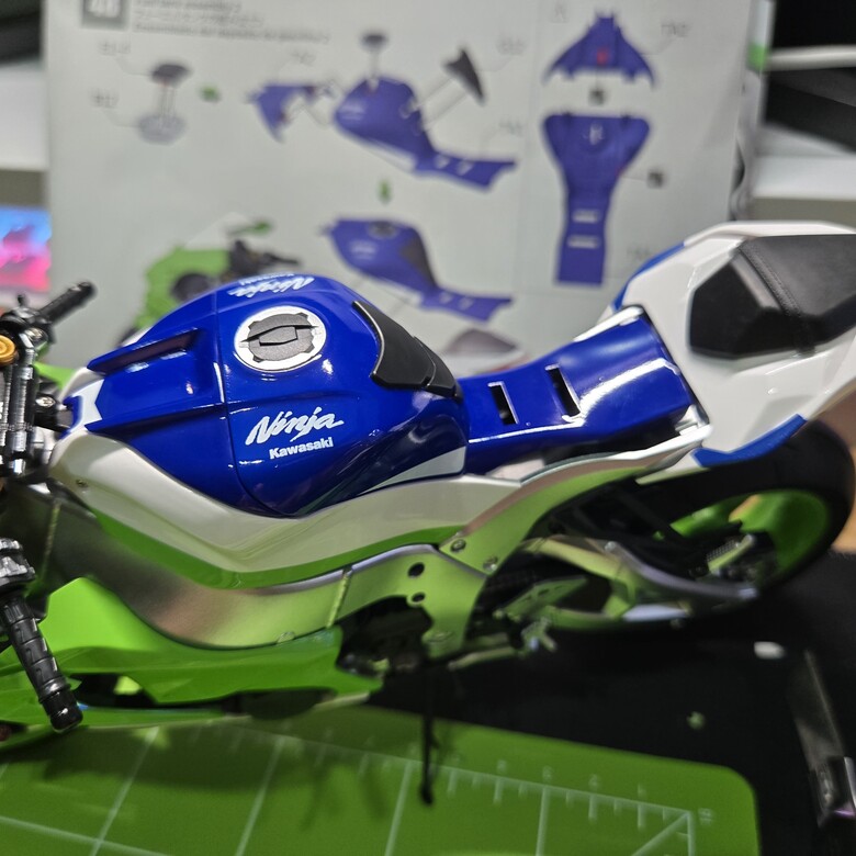 🔧【模型新手也能輕鬆組 Part3】🏍️ 1/9 MENG MT-007s KAWASAKI ZX-10R 悅色版✨ 重機模型