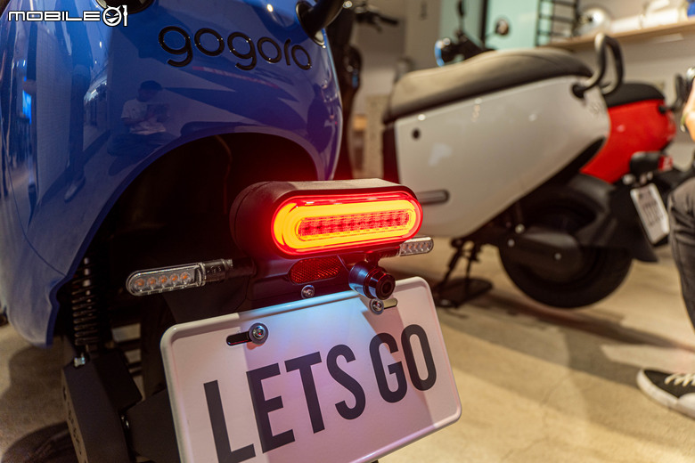 Gogoro EZZY 500試駕｜智慧駐車、定速巡航上車，搭配補助最低四萬有找！