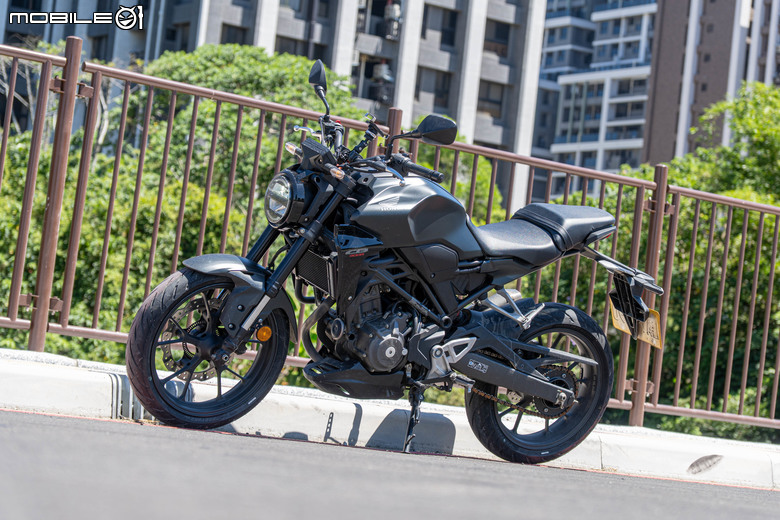 點我看大圖 HONDA CB300R試駕|回歸檔車的起點,重回單缸的懷抱!
