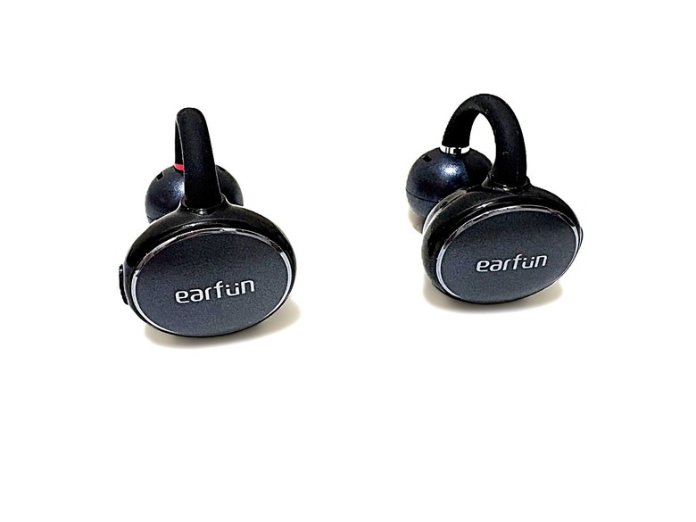 【R式分享】平價多工，實在太方便了—EarFun Clip開放式真無線耳機