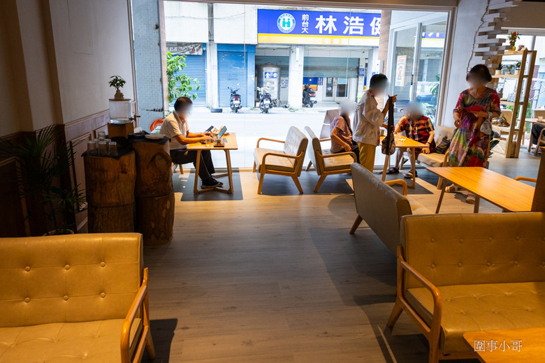中壢咖啡廳推薦-Mukka cafe-沐卡咖啡,手沖咖啡匠心獨具,咖啡師信手拈來都是讓人回味再三的極品~有自製的美味甜點也有高質感的點心~