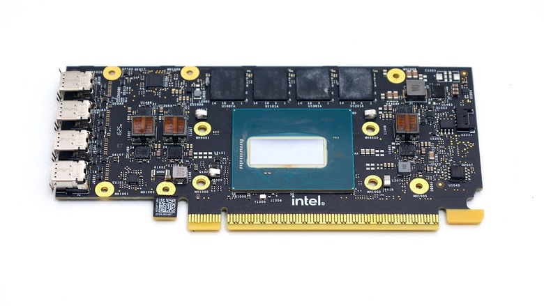 點我看大圖 獨家拆解 Intel Arc Pro B50 運算卡,開箱藍廠 AI 加速新利器