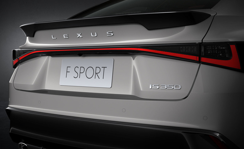 日本發表 小改款Lexus IS