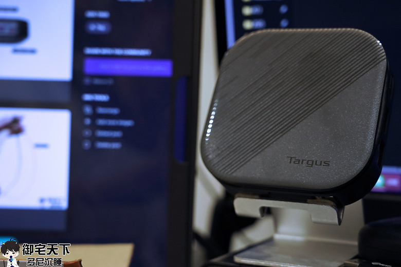 點我看大圖 開箱|【Targus 泰格斯】DOCK116GLZ USB-C 通用雙高清擴展塢 - 滿足隨行擴充所需,傳輸、充電、影音、網路一次具備!