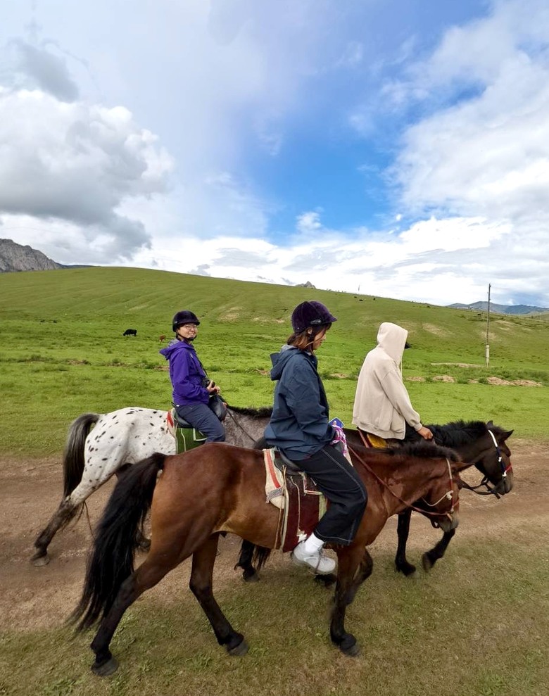 蒙古驚奇(1) 馳騁草原漫遊沙漠，蒙古讓你享受動物騎乘樂