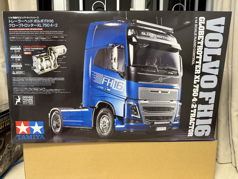 Volvo FH16 4x2 Tractor制作過程