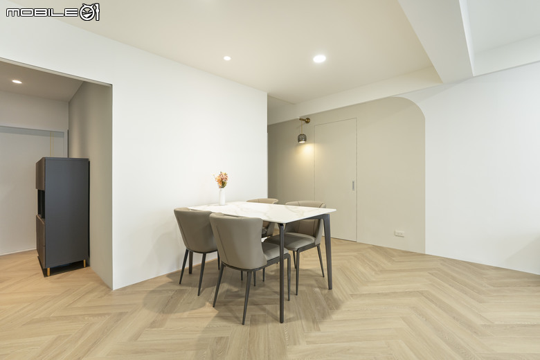 【開箱】49年老屋翻新｜31坪4房2衛｜台北市中正區