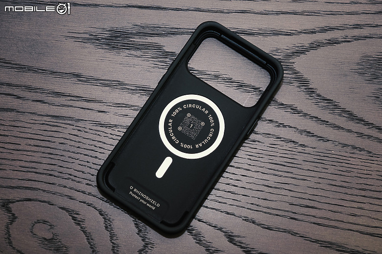 犀牛盾 x iPhone 17系列周邊｜手機殼防護革新、多元配件助攻！