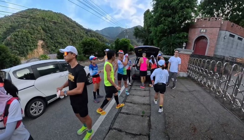公路之巔，奔行武嶺！長征55公里，爬升2900公尺的旅程！