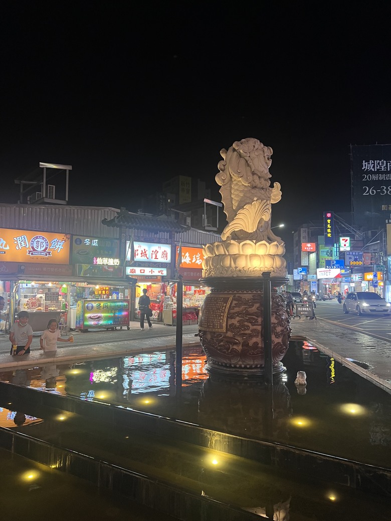 勇闖巨人之手