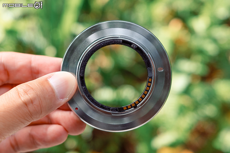 曼德勒 Mandler 35mm f/2 評測報告｜復刻傳奇七枚玉、往日情懷全新演繹！