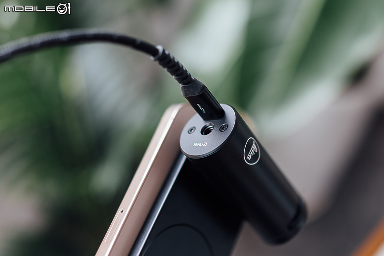 Leica Lux Grip 評測報告｜彈指間讓 iPhone 化身為徠卡隨身機！