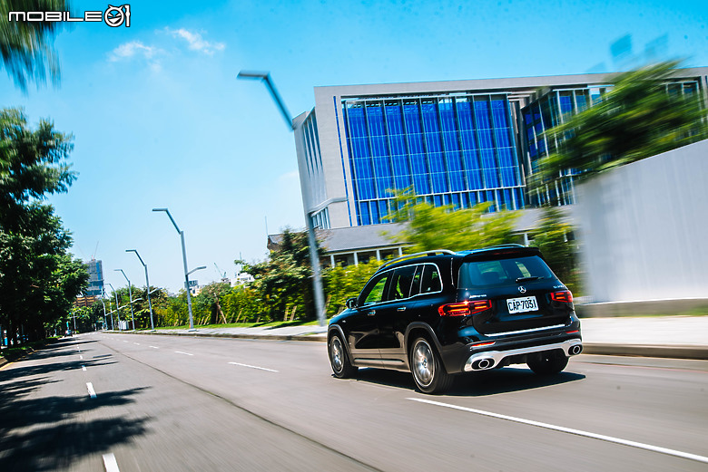 Mercedes-AMG GLB 35 偽車主日記|台中自駕解任務、享美饌!