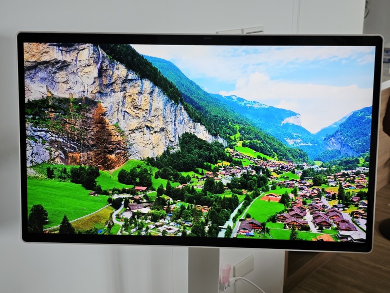 居家斜槓神器 LG 32U889SA簡單開箱