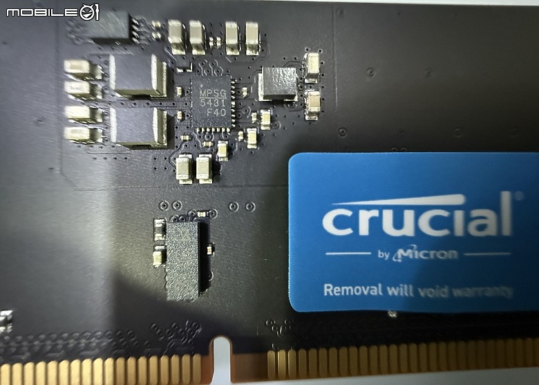 裝機AI與深度學習必備 Micron 美光 Crucial DDR5 CUDIMM 開箱
