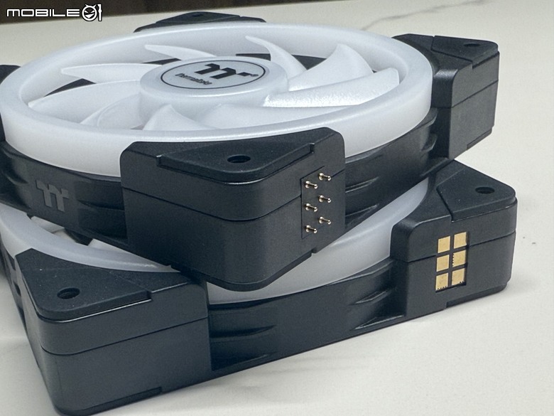 大螢幕加旗艦風扇！TT MAGFloe 360 Ultra水冷