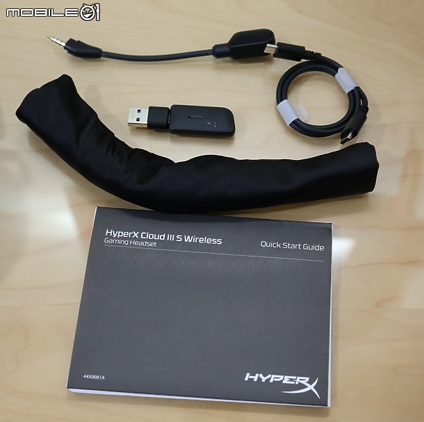 多重連接升級 HyperX Cloud III S Wireless 開箱