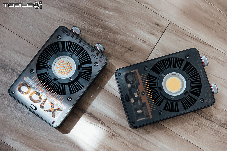 智雲 MOLUS X100 RGB x Cam Mackey 聯名版｜口袋裡的 100W 全彩補光燈！