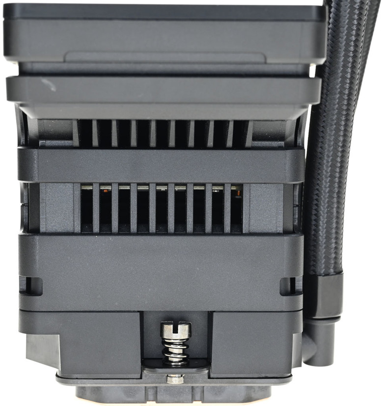 THERMALRIGHT索摩樂WONDER VISION 360 UB ARGB BLACK一體式水冷散熱器開箱