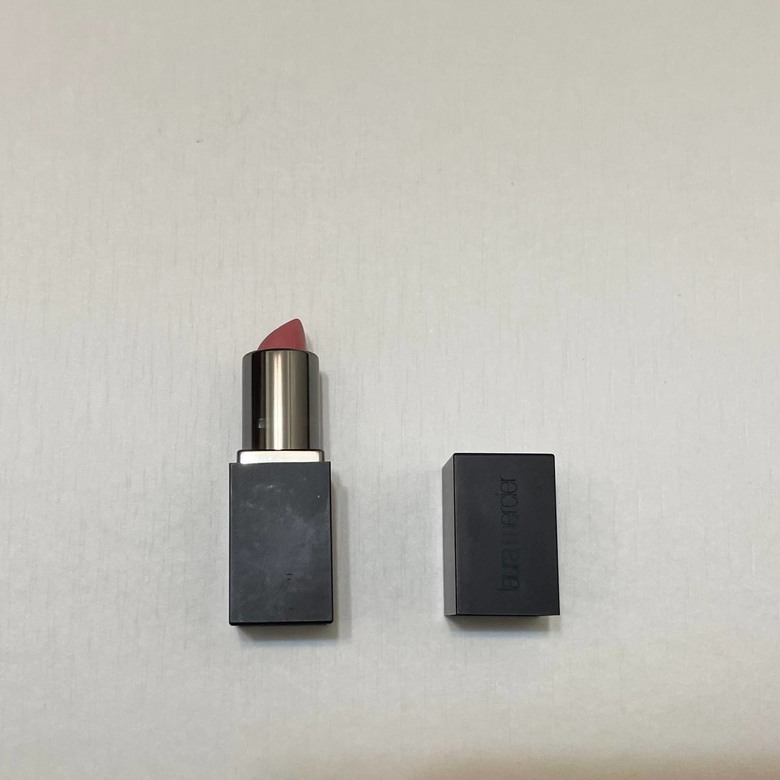 夏日的上班日常妝用品