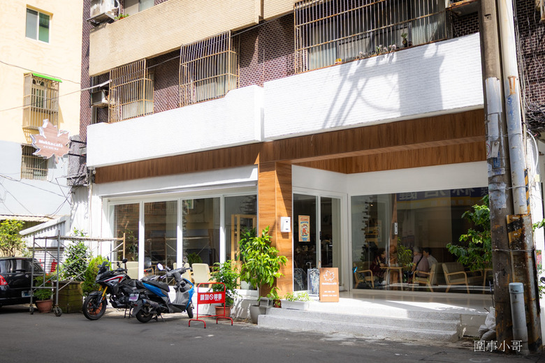 中壢咖啡廳推薦-Mukka cafe-沐卡咖啡,手沖咖啡匠心獨具,咖啡師信手拈來都是讓人回味再三的極品~有自製的美味甜點也有高質感的點心~