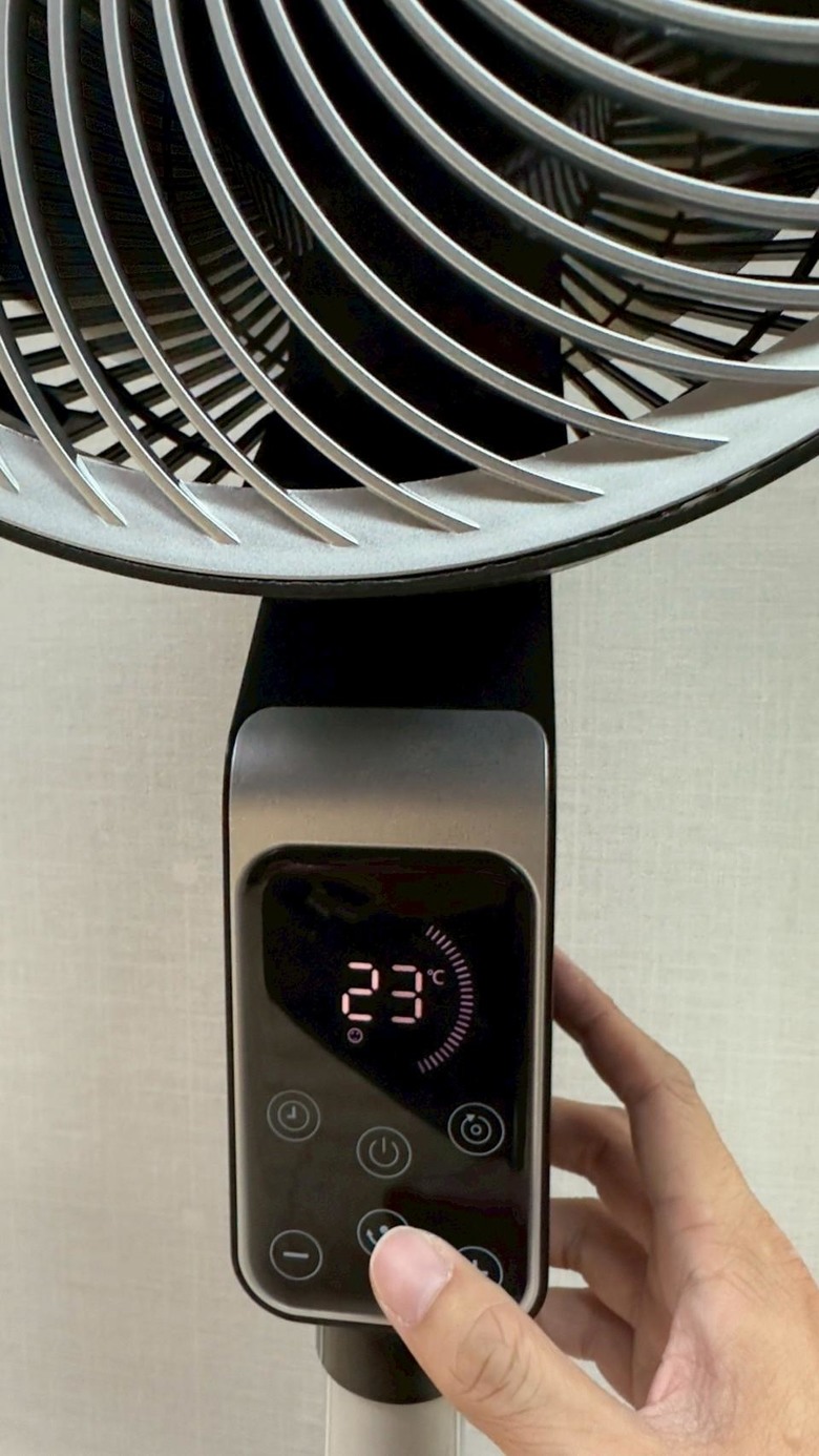 [開箱] PHILIPS DC 循環扇(立式)｜好立扇是省電費的好幫手...
