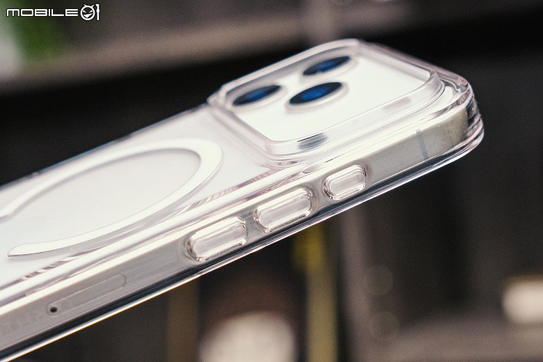 犀牛盾 x iPhone 17系列周邊｜手機殼防護革新、多元配件助攻！